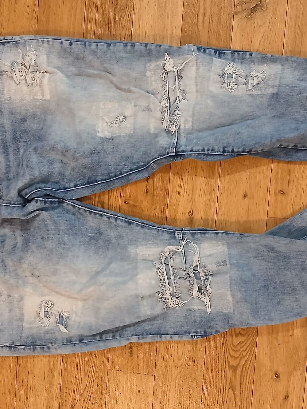 SMOKE RISE Distressed - Picture 5 of 5
